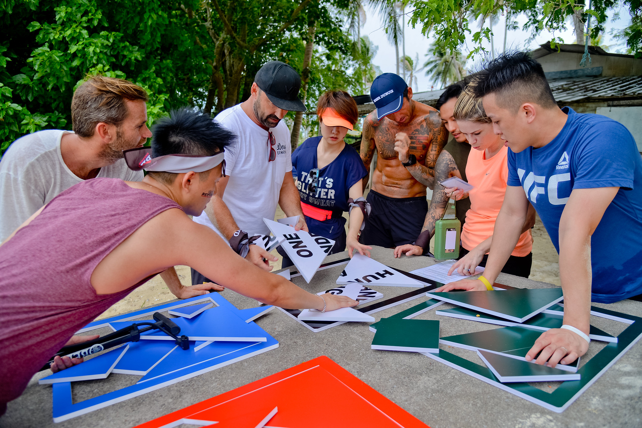 Bangkok Team Building Activities – Making Teams – Team Building Thailand